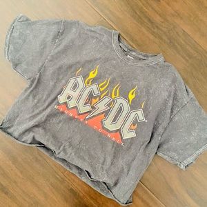 AC/DC CROP TEE
